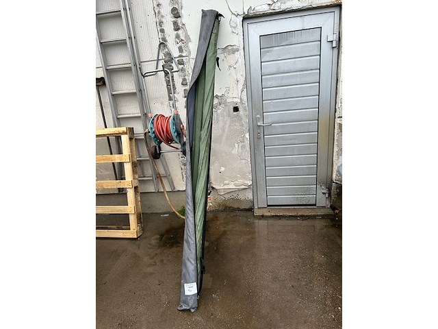 Luifelhoes - afbeelding 1 van  4