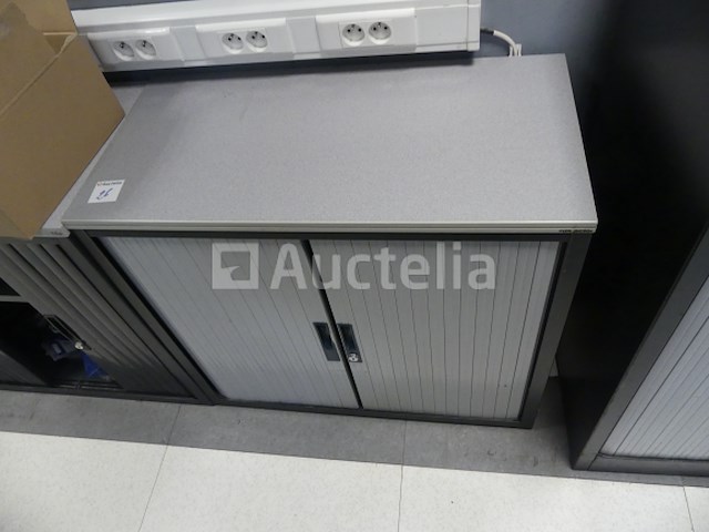 Luikkasten en tafels - afbeelding 2 van  9