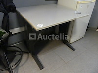 Luikkasten en tafels - afbeelding 8 van  9