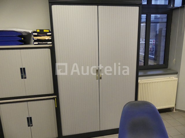 Luikkasten en tafels - afbeelding 6 van  7