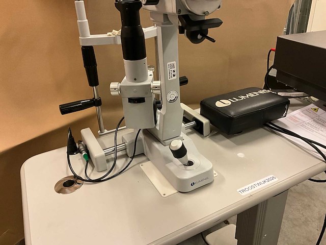 Lumenis integrated oogmicroscoop + laser novus spectra - afbeelding 12 van  14