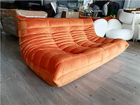 Lumi 3-zits bank - oranje fluweel 30 maart - h 70 cm - w 212 cm - d 102 cm - afbeelding 4 van  6