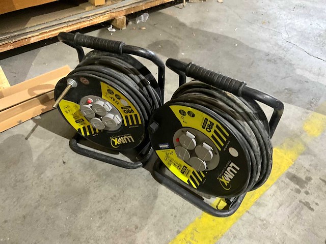 Lumx verlengkabel op haspel (2x) - afbeelding 3 van  3