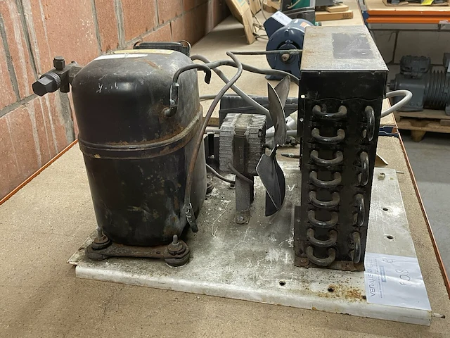 L'unité hermetique compressor voor koelunits - afbeelding 1 van  6