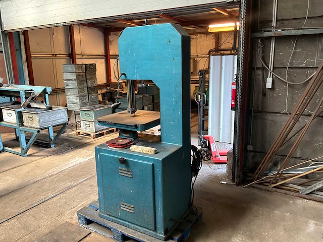 Lusardi elus-400 verticale bandzaagmachines - afbeelding 11 van  12