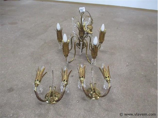 Luster met amplieken - afbeelding 1 van  3