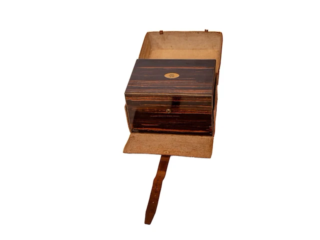 Luxe antieke edelhouten toiletkist / necessaire... - afbeelding 1 van  6