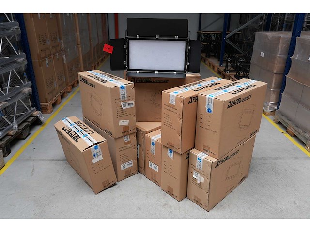 Luxibel - set 12x b panel 240ww - afbeelding 1 van  4