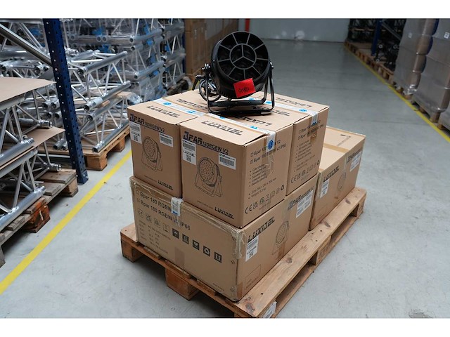 Luxibel - set 12x b par180rgbw v2 ip66 - afbeelding 1 van  4