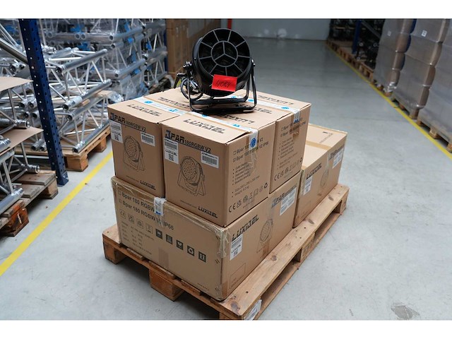 Luxibel - set 12x b par180rgbw v2 ip66 - afbeelding 1 van  4