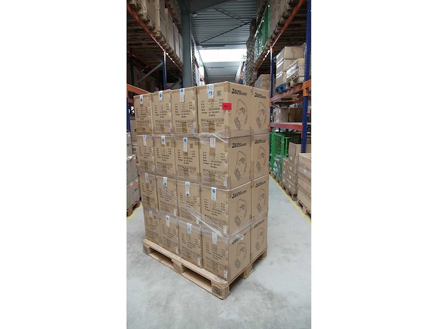 Luxibel - set 32x b expo100mww - various light equipment (32x) - afbeelding 1 van  1
