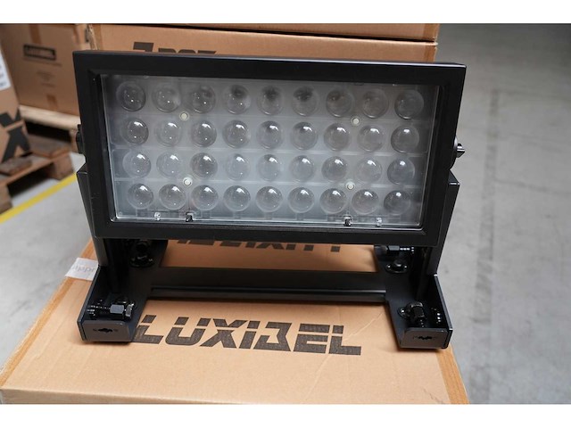 Luxibel - set 4x b p9z - afbeelding 2 van  4