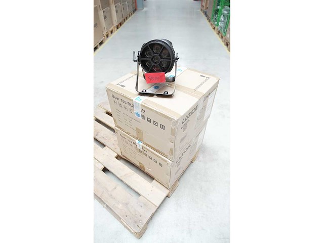 Luxibel - set 8x b par105rgbw v2 - various light equipment (8x) - afbeelding 1 van  3