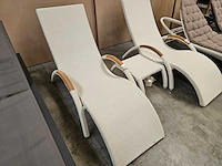 Luxury lounge ligbed wave wit met kussen taupe - teak armleuning