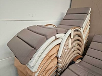 Luxury lounge ligbed wave wit met kussen taupe - teak armleuning - afbeelding 6 van  6