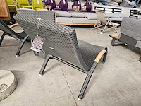 Luxury lounge ligbed wave zwart met kussen taupe - teak armleuning - afbeelding 3 van  6