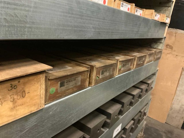 Lvd partij diverse buigmatrijzen - afbeelding 1 van  4