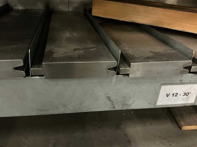 Lvd v12 -30° partij matrijsbuigen - afbeelding 2 van  3