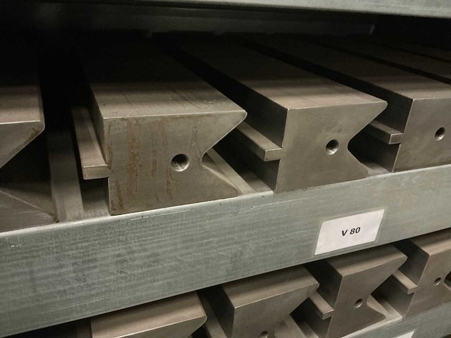 Lvd v80 en v100 partij buigmatrijzen - afbeelding 2 van  4
