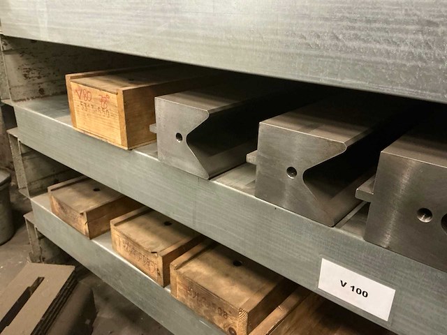Lvd v80 en v100 partij buigmatrijzen - afbeelding 4 van  4