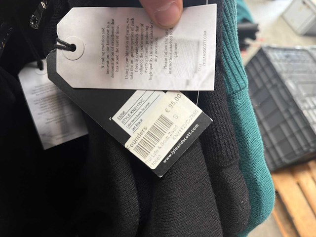 Lyle & scott trui - afbeelding 3 van  3