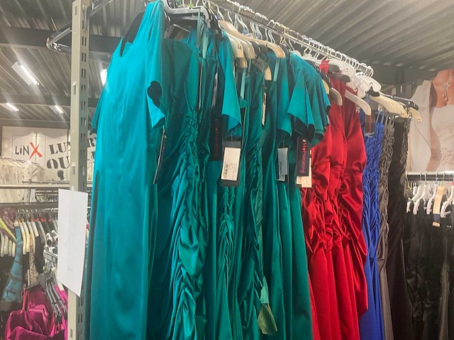 M parisienne diverse cocktailjurken (106x) - afbeelding 12 van  41