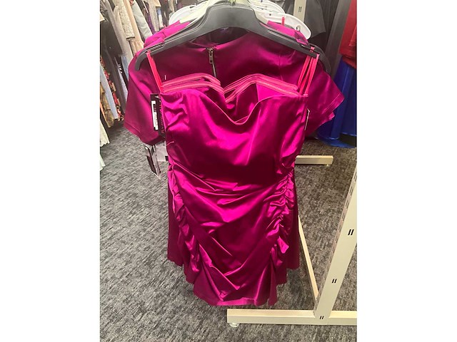 M parisienne diverse cocktailjurken (106x) - afbeelding 34 van  41