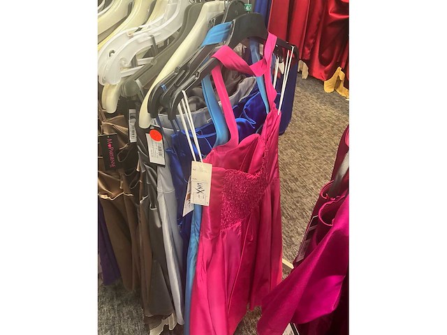 M parisienne diverse cocktailjurken (106x) - afbeelding 41 van  41