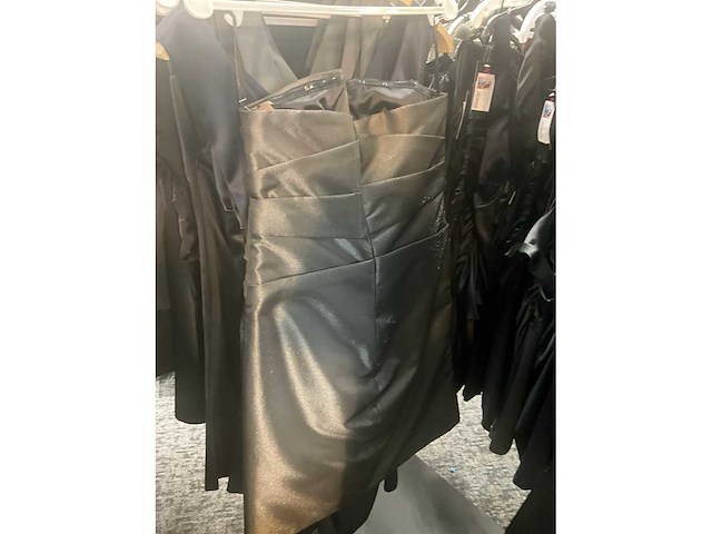 M parisienne diverse cocktailjurken (76x) - afbeelding 3 van  38