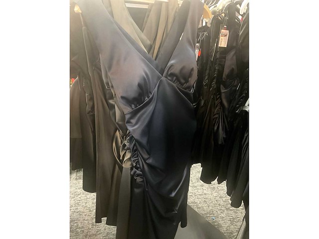 M parisienne diverse cocktailjurken (76x) - afbeelding 4 van  38