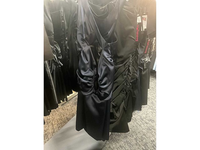 M parisienne diverse cocktailjurken (76x) - afbeelding 15 van  38