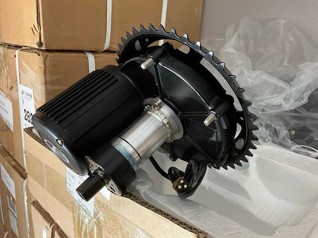 Ma-dut-0000054 partij electrische middenmotoren (30x) - afbeelding 2 van  6