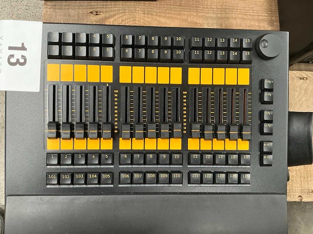 Ma lighting - grandma2 faderwing - light mixing console - afbeelding 2 van  4