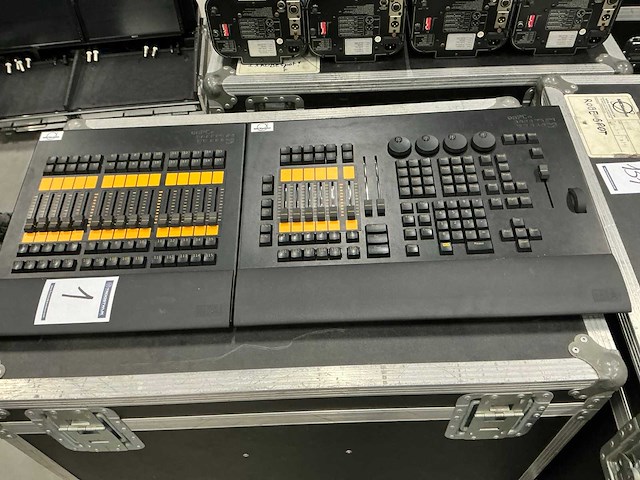 Ma onpc commandwing en faderwing lichtmengtafel - afbeelding 1 van  5