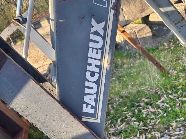 Maaier f4 laadarm - afbeelding 6 van  8