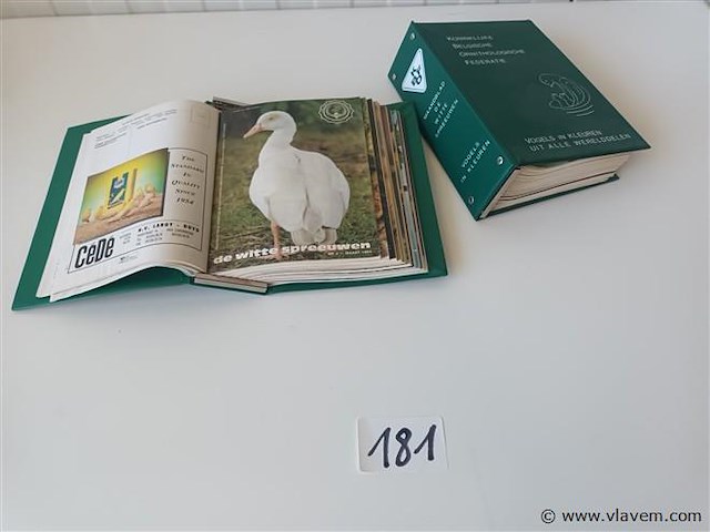 Maandblad de witte spreeuwen - afbeelding 1 van  5