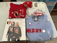 Maat m,kerst- & seizoensartikelen kleding (5x)