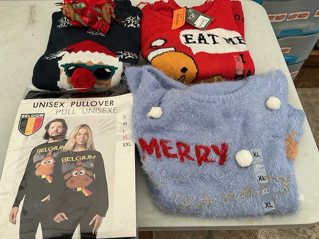 Maat xl kerst- & seizoensartikelen kleding (5x) - afbeelding 1 van  3