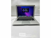 Macbook air 13 inch intel core i5 / 4gb /120gb ssd + oplader