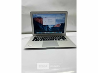 Macbook air 13 inch intel core i5 / 4gb /120gb ssd + oplader