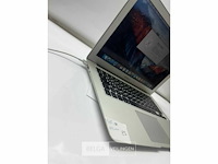 Macbook air 13 inch intel core i5 / 4gb /120gb ssd + oplader - afbeelding 4 van  6