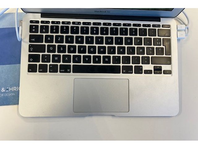 Macbook air, scherm en toebehoren - afbeelding 7 van  8