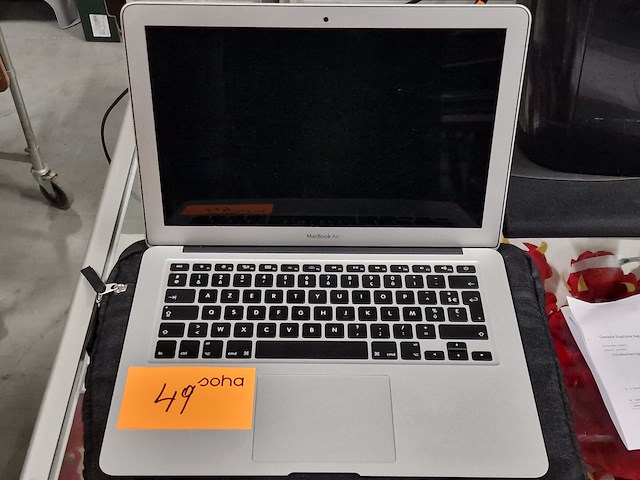 Macbook air - afbeelding 1 van  5