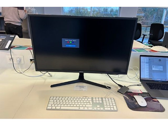 Macbook pro, monitor en toebehoren - afbeelding 2 van  8