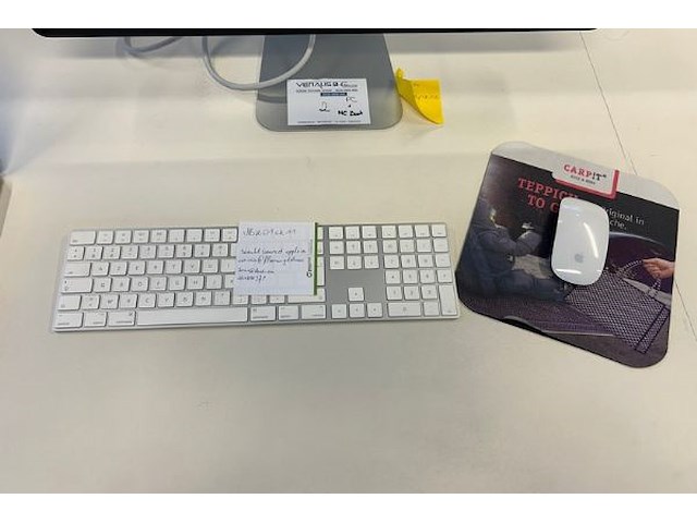 Macbook pro, scherm en toebehoren - afbeelding 5 van  8