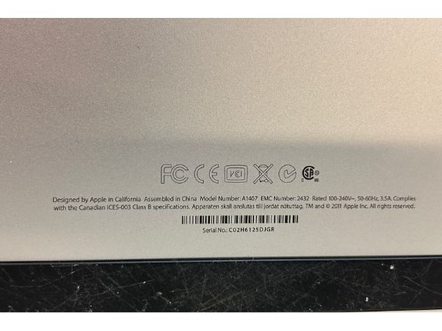 Macbook pro, scherm en toebehoren - afbeelding 3 van  6