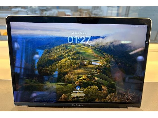 Macbook pro - afbeelding 3 van  4