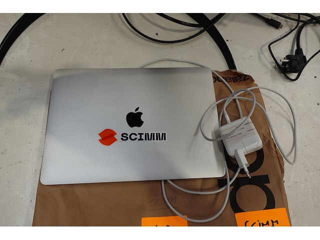 Macbook pro - afbeelding 1 van  5