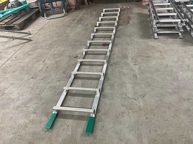 Macc dakladder (600 cm) - afbeelding 1 van  5