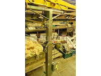 Macc plate lifter